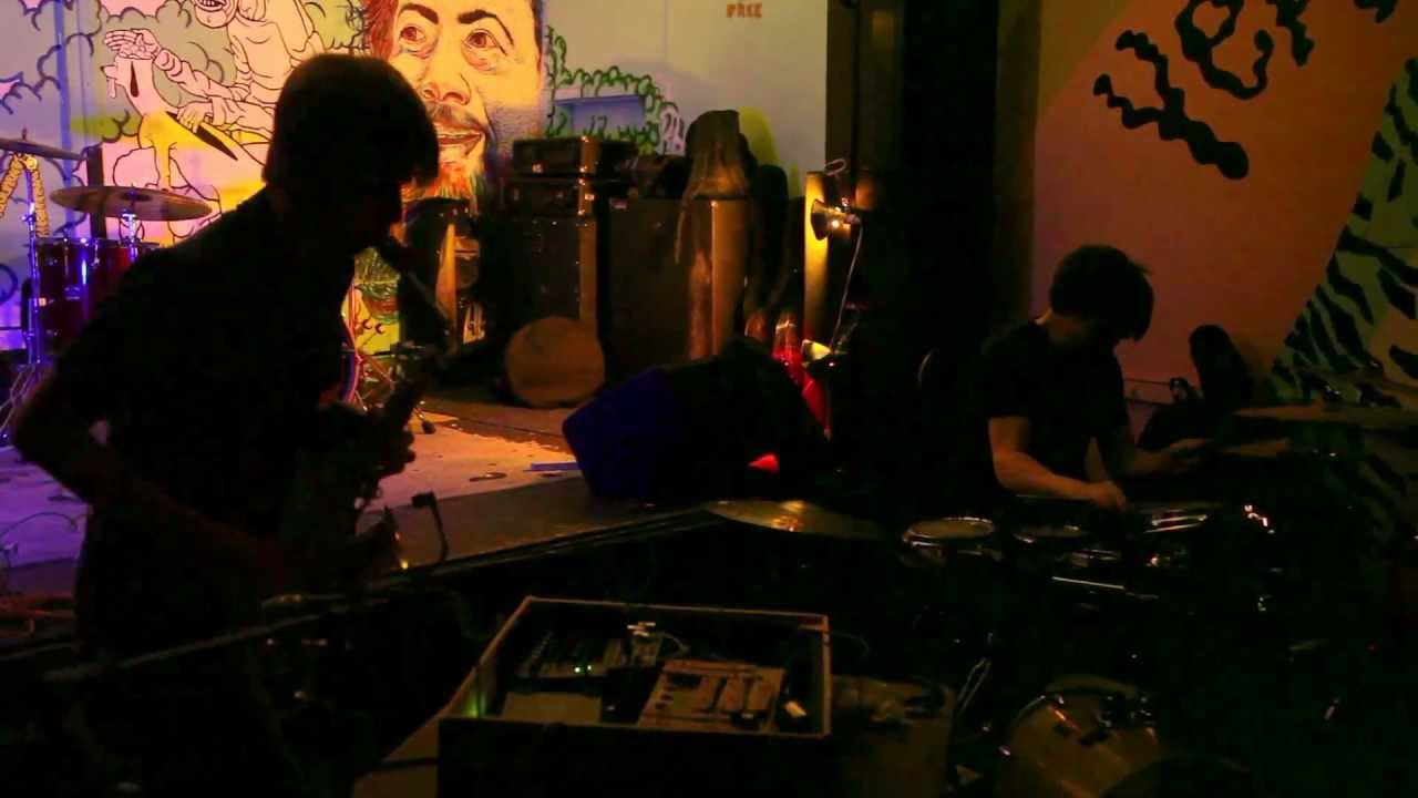 Chris Pitsiokos-Weasel Walter Duo Live at Death by Audio 2012-10-22